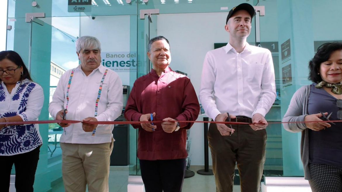 Menchaca inaugura sucursal de Banco Bienestar en Actopan