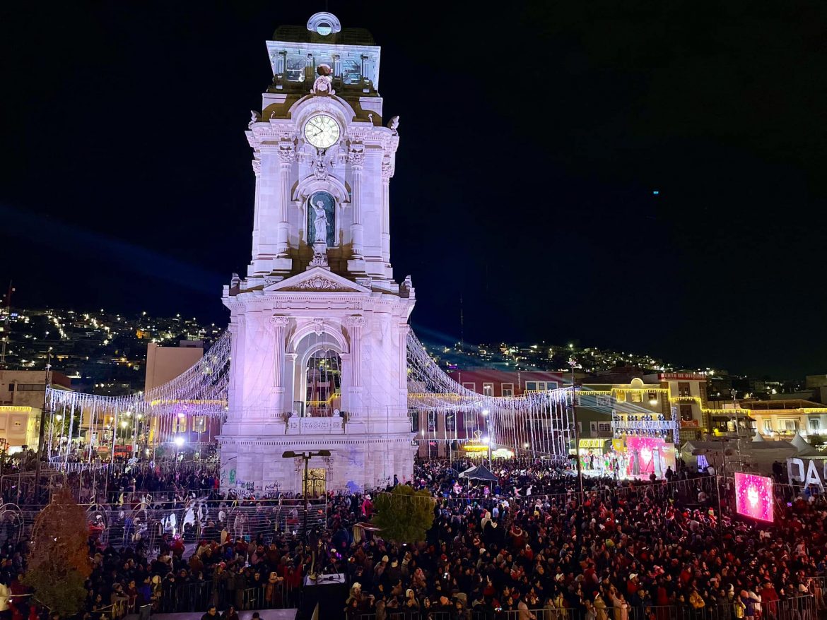 Inauguración de Villa Navideña y Mega Posada 