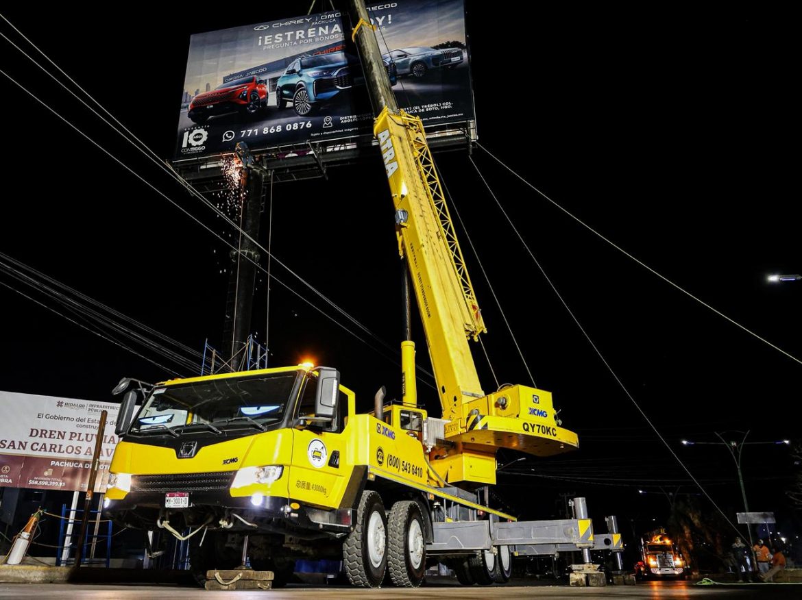 Supervisión y retiro de estructuras y espectaculares publicitarios  